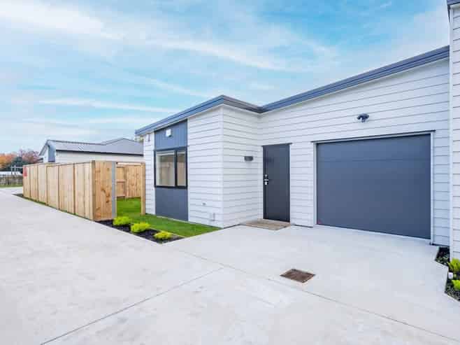 2/239 Tramway Road, Enderley