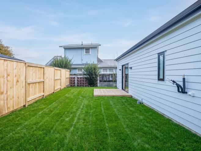 2/239 Tramway Road, Enderley