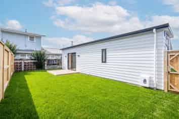 2/239 Tramway Road, Enderley