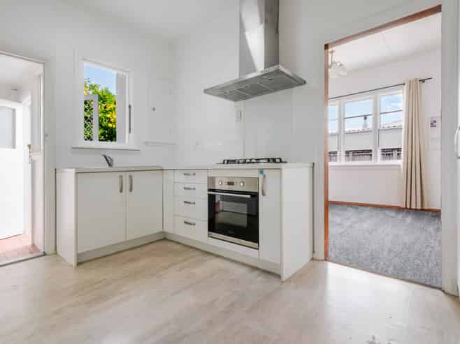 1103 Saint Aubyn Street East, Parkvale