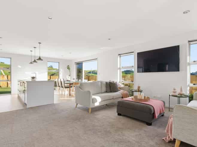 244 Ballintoy Park Drive, Welcome Bay