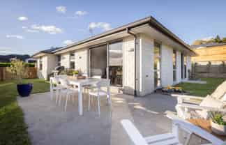 244 Ballintoy Park Drive, Welcome Bay