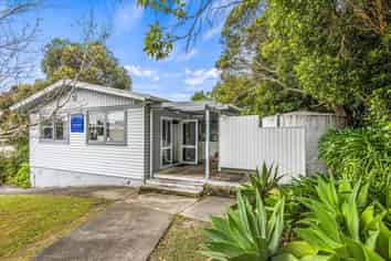 32 Waiora Road, Stanmore Bay