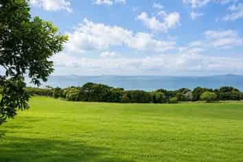 336 Pinecrest Drive, Gulf Harbour