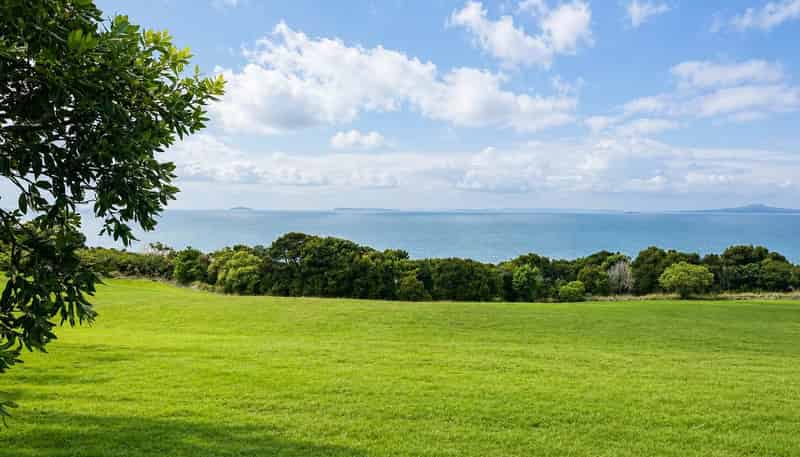 336 Pinecrest Drive, Gulf Harbour