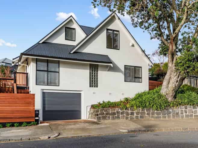 27A Comins Crescent, Mission Bay