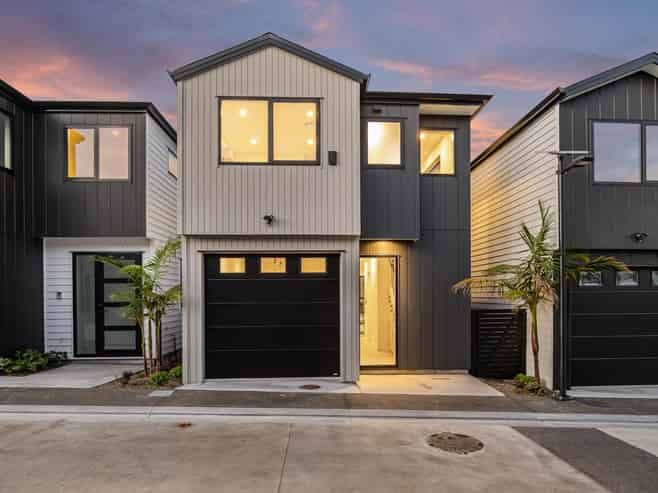 2/73 Te Taruna Drive, Milldale