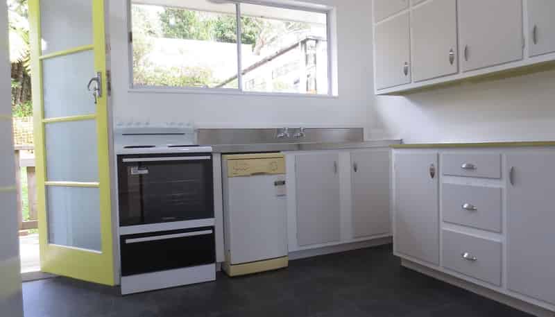 1A Clementine Way, Crofton Downs