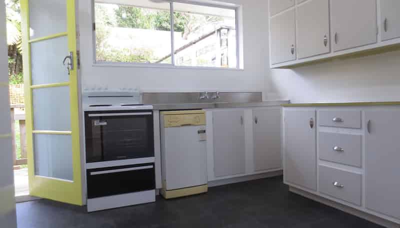 1A Clementine Way, Crofton Downs