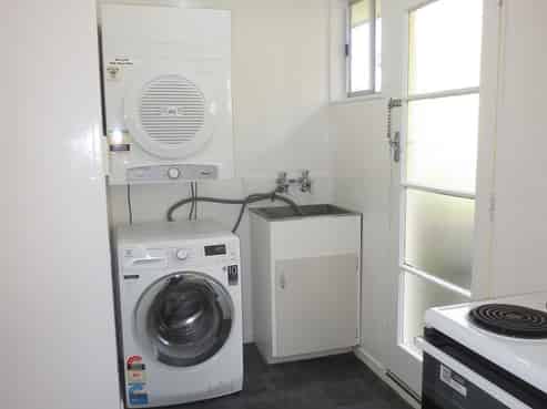 1A Clementine Way, Crofton Downs