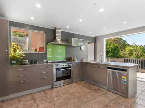 37 Stephen Lysnar Place, Hillsborough