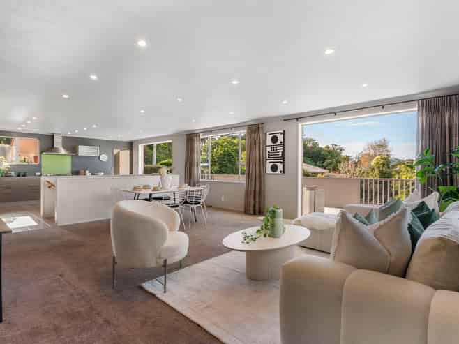 37 Stephen Lysnar Place, Hillsborough