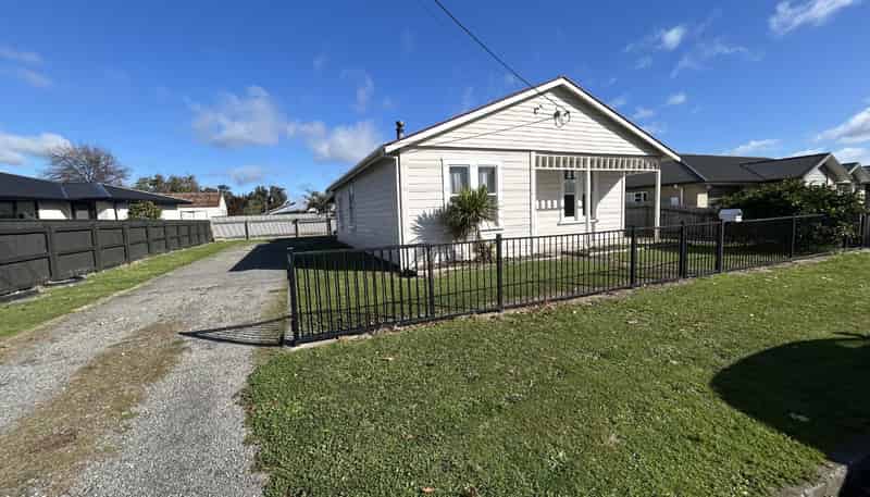 56 Venice Street, Martinborough