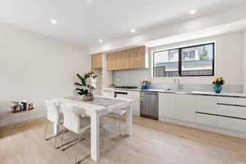 B/37 Kingdale Road, Henderson