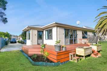 141a Sewell Street, Hokitika