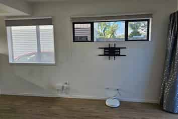 2/122 Pooks Road, Ranui