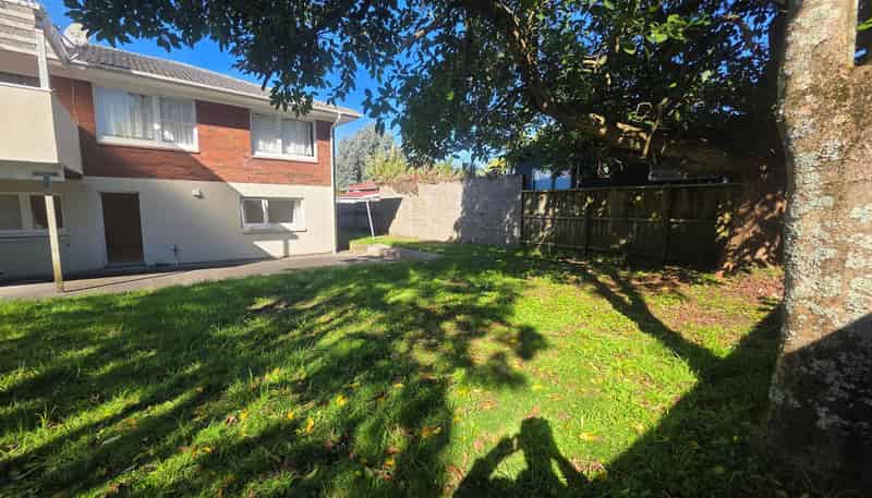   Graham Avenue, Te Atatu Peninsula
