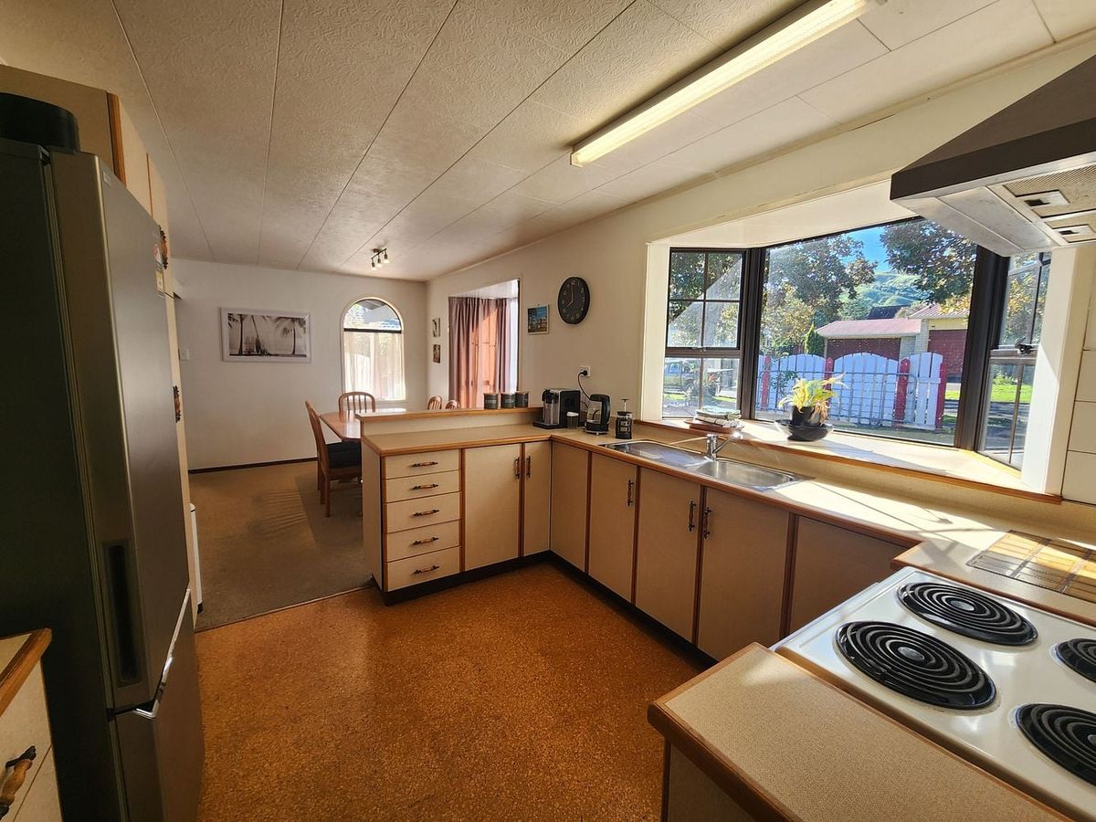 Charming 3BR Home in Outer Kaiti! - Więcej
