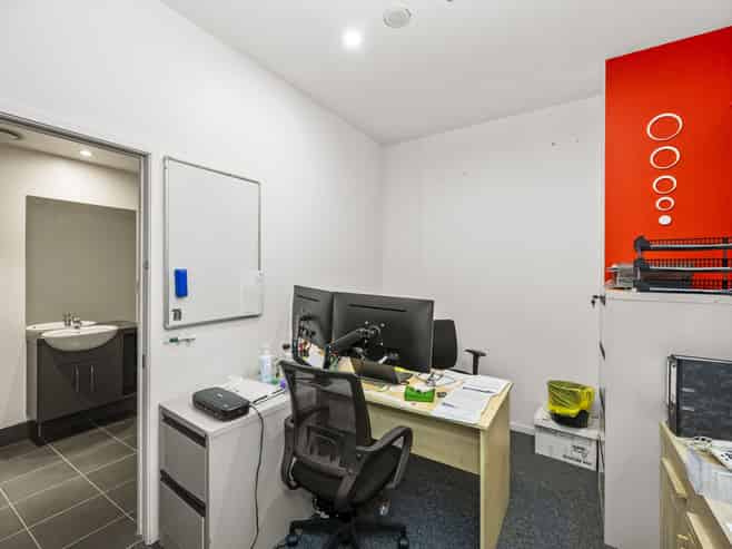 CBD fully leased investment