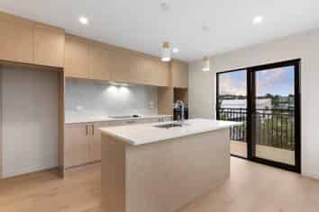 13 Awhi Lane, Massey