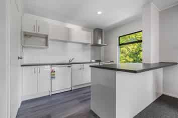 36b Moore Street, Hillcrest