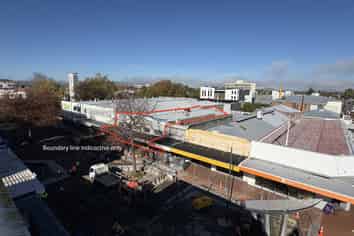 For sale, dual income retail