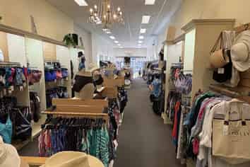 For sale, dual income retail