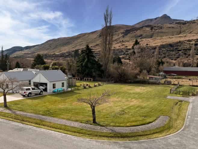 7 Woodley Place, Glenorchy