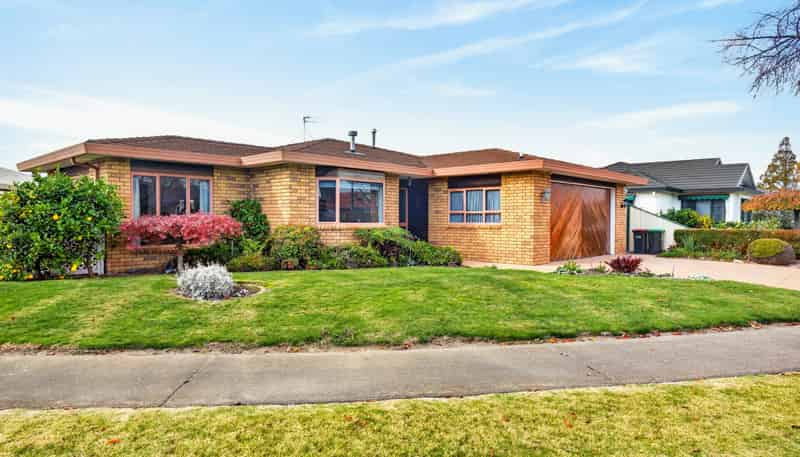 6 Cheval Place, Taradale