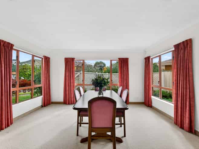 6 Cheval Place, Taradale