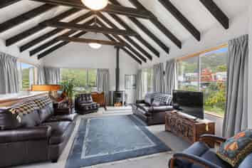 16a Ngarimu Grove, Ngaio