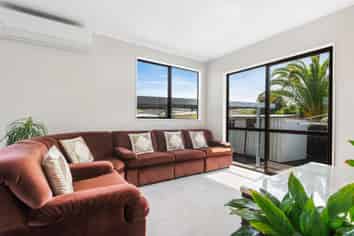 2/26 Karepo Crescent, Ranui