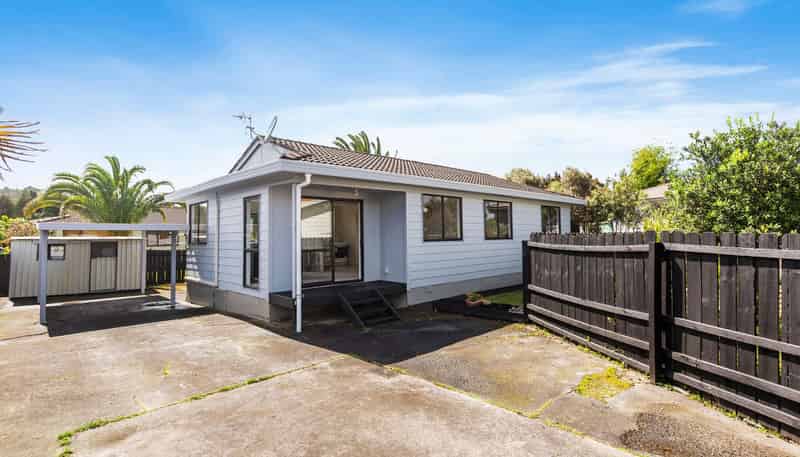 2/26 Karepo Crescent, Ranui