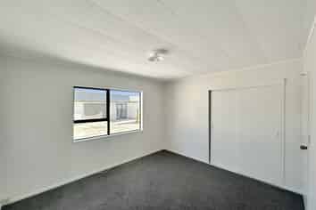 420a Tremaine Avenue, Takaro