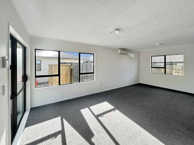420a Tremaine Avenue, Takaro