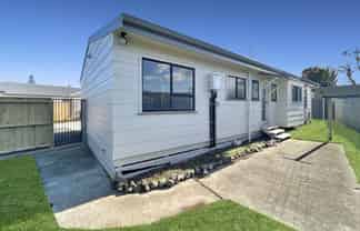 420a Tremaine Avenue, Takaro