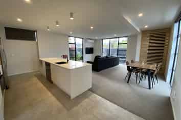 1/121 Packe Street, Saint Albans