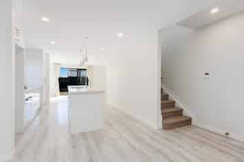 8 Alexander French Close, Silverdale