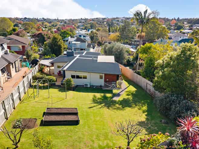 18 Uppingham Crescent, Hillcrest