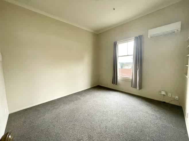 2/1028 Fitzroy Avenue, Mahora