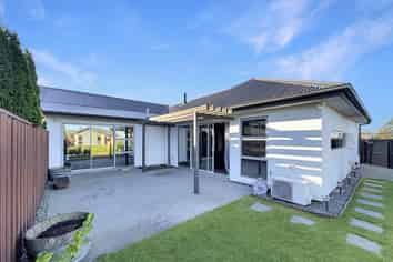 7 Farnborough Way, Rolleston