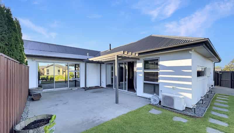 7 Farnborough Way, Rolleston