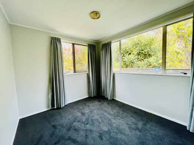 2/801 Hastings Street North, Mayfair