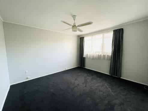 2/801 Hastings Street North, Mayfair