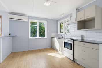 71 Meadowbank Crescent, Fordlands