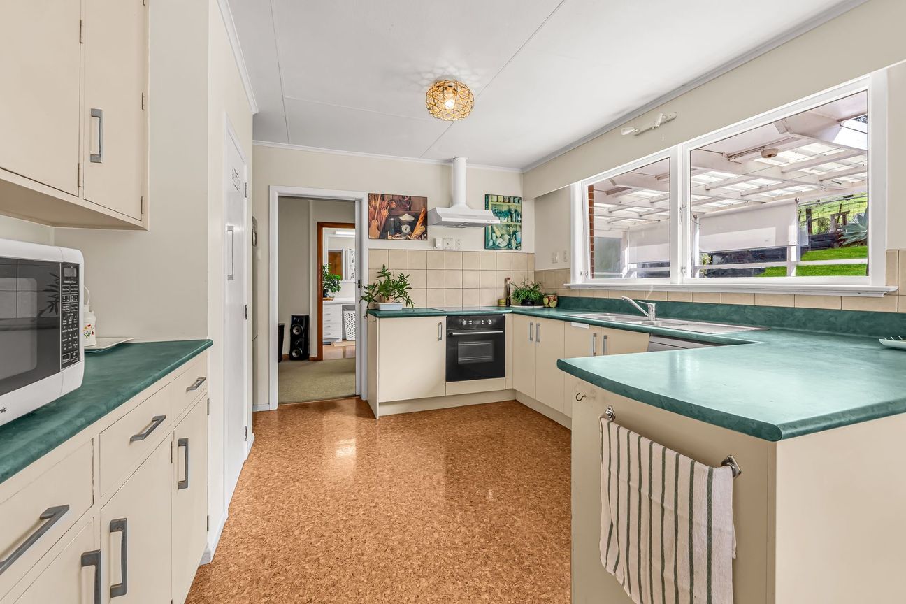 Love Me Do! - Big Living on Cobham Avenue - Widok 5