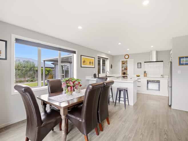 12 Claremont Crescent, Amberley