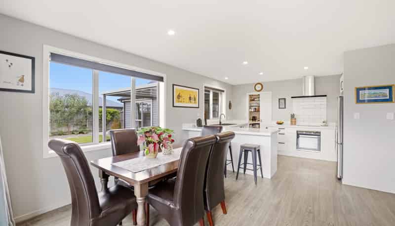 12 Claremont Crescent, Amberley