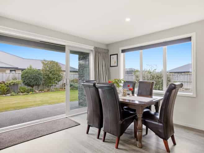 12 Claremont Crescent, Amberley