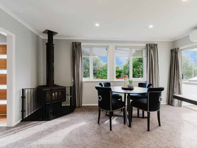21 Augustus Street, Carterton